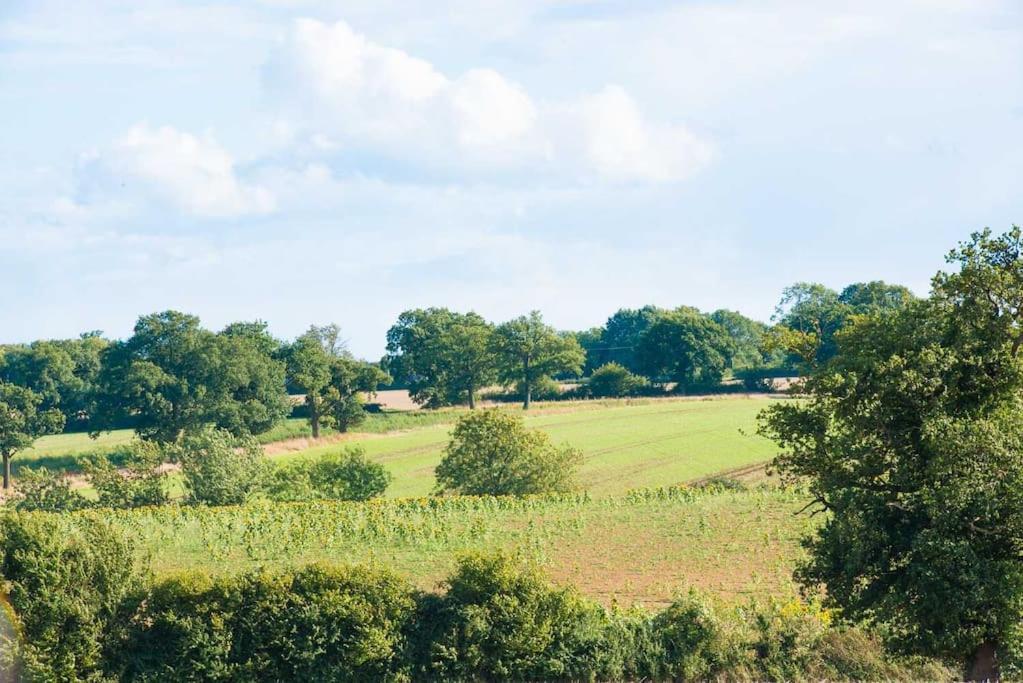 The Stables, Relax In 5 Star Style And Comfort With Lovely Walks All Around Great Maplestead Luaran gambar